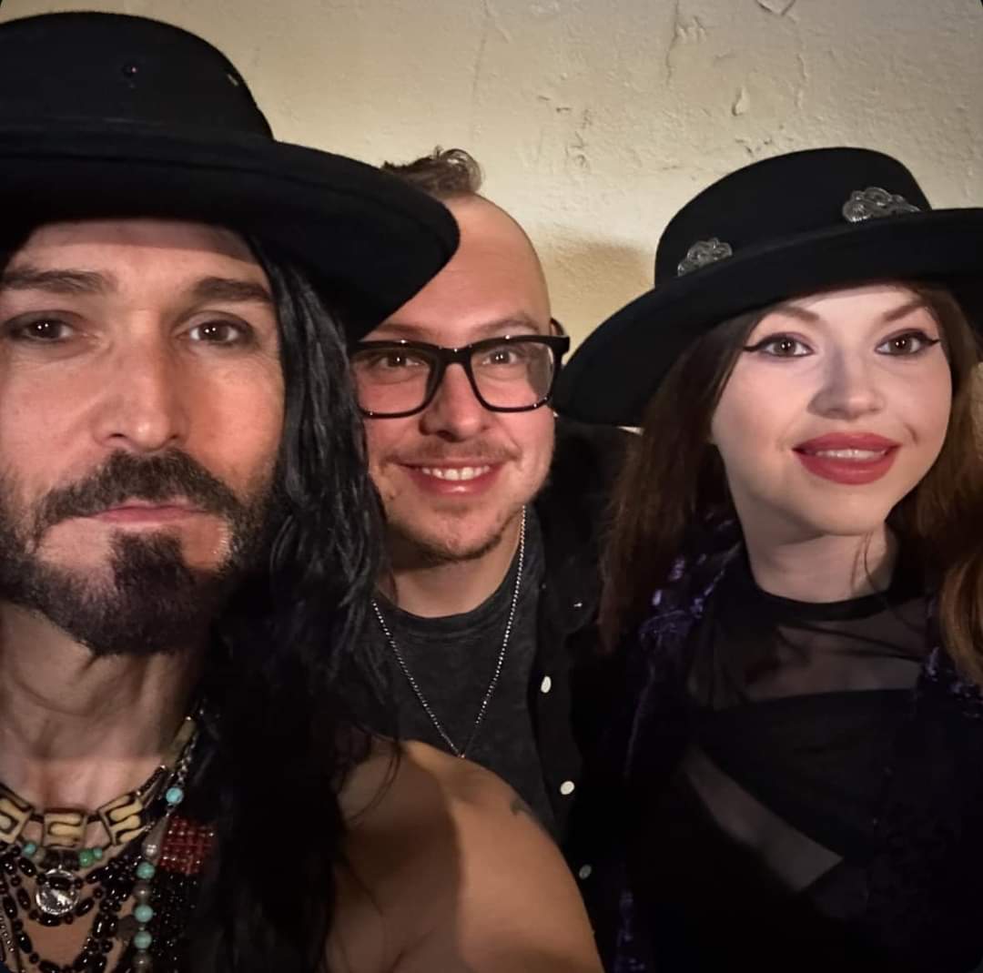 Troy Redfern tweet media