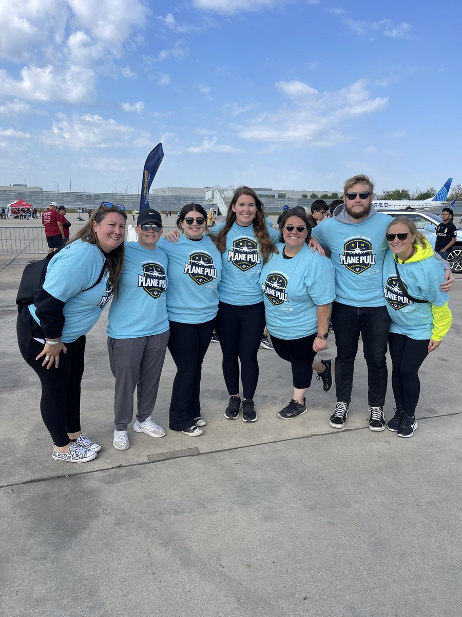 Plane Pull yesterday was a success! Thanks to all of our student-athletes and staff members who participated and raised over $4,000 for Special Olympics Illinois! We also won the 2024 SPIRIT AWARD! 🏆✈️