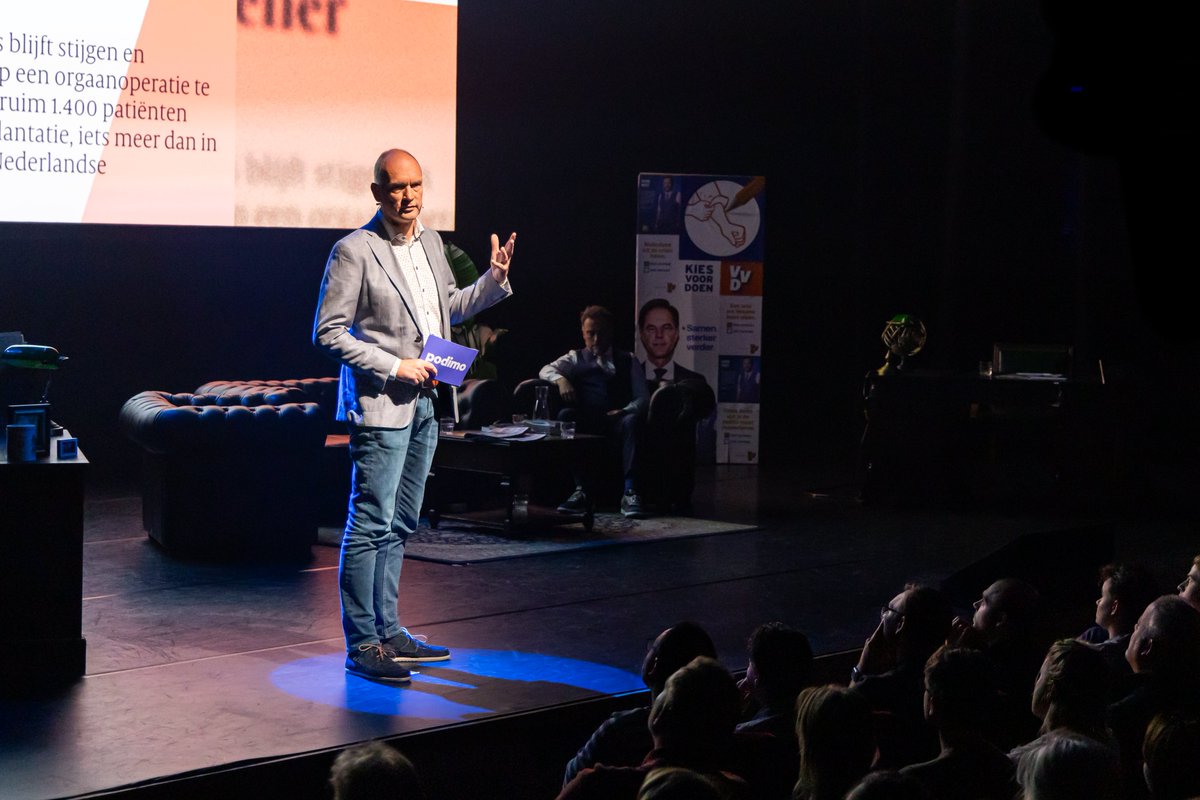 Dijkhoff & Segers (@dijkhoff_segers) on Twitter photo Wauw! Een uitverkocht DeLaMar voor een zaterdagavond vol anekdotes over politiek. Veel dank aan onze geweldige gasten <a href="/DilanYesilgoz/">Dilan Yesilgöz - Zegerius</a> en <a href="/marleenderooy/">Marleen de Rooy</a>, vragenstellers Ruben, Thera en Jeroen en iedereen die er was.
📷 door Vivid Vision Wauw! Een uitverkocht DeLaMar voor een zaterdagavond vol anekdotes over politiek. Veel dank aan onze geweldige gasten <a href="/DilanYesilgoz/">Dilan Yesilgöz - Zegerius</a> en <a href="/marleenderooy/">Marleen de Rooy</a>, vragenstellers Ruben, Thera en Jeroen en iedereen die er was.
📷 door Vivid Vision