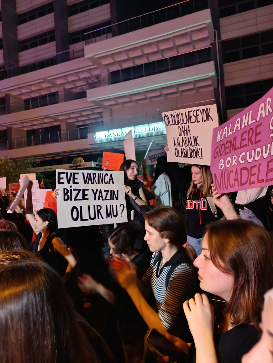 OLDURULMESEYDIK DAHA KALABALIK OLURDUK.

#TurkishWomenNeedHelpwomen 
#turkishwomennedhelp 
#kadinavecocuğadokunma 
#AtakanKarazorKadroDışı