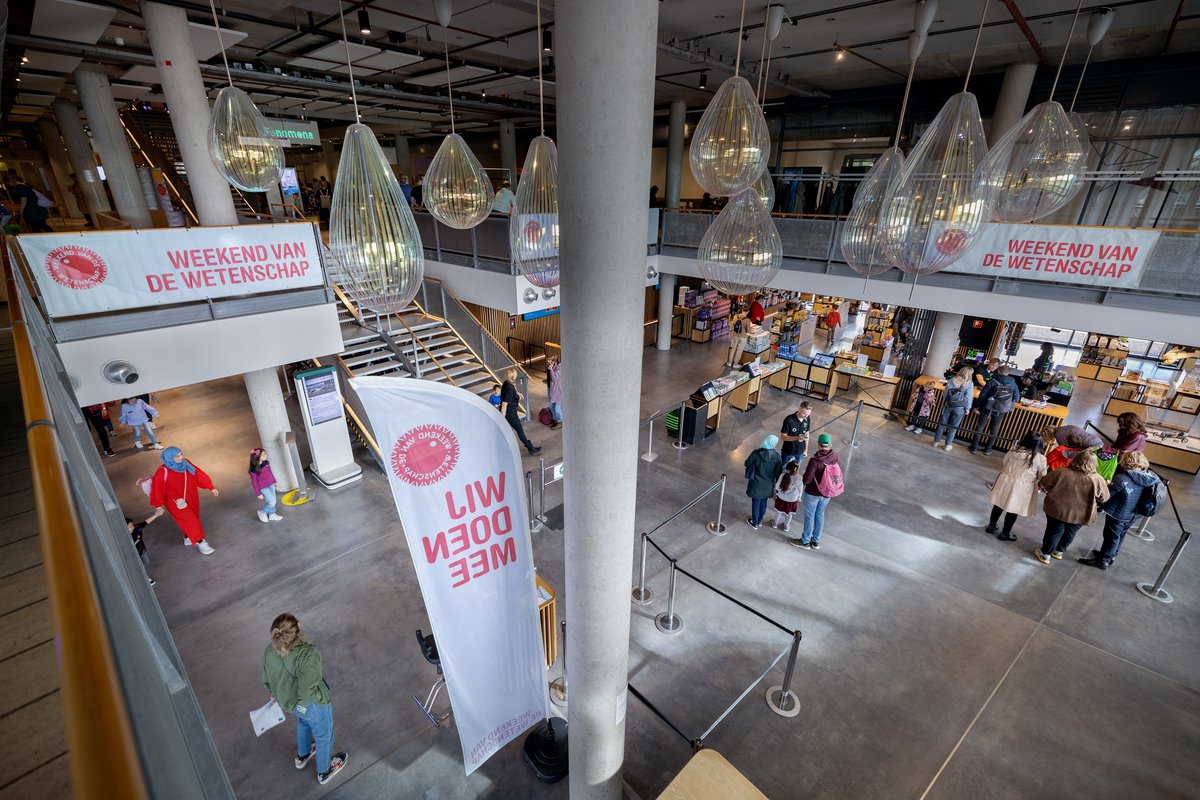 Ook vandaag is NEMO gratis te bezoeken tijdens Weekend van de Wetenschap. NEMO staat in het teken van de ruimte, met o.a. een Space Quiz, ruimteproefjes van <a href="/eseroNL/">ESERO NL</a>, Space Yoga en nog veel meer activiteiten. #WvdW24 #Weekvanderuimtevaart
