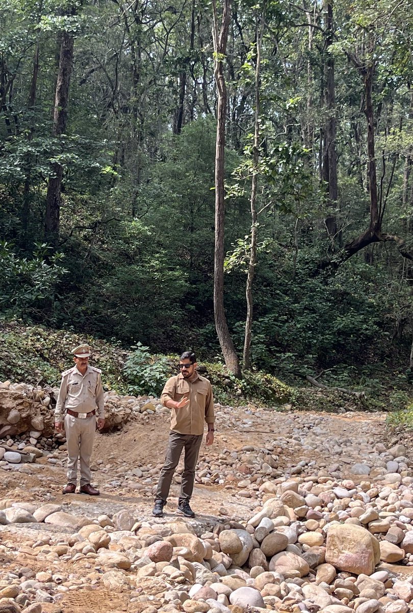 Monsoon in forest area means long range foot patrol, ensuring safety of wildlife, survey of damages due to rains and execution of repair works.
#CorbettTigerReserve