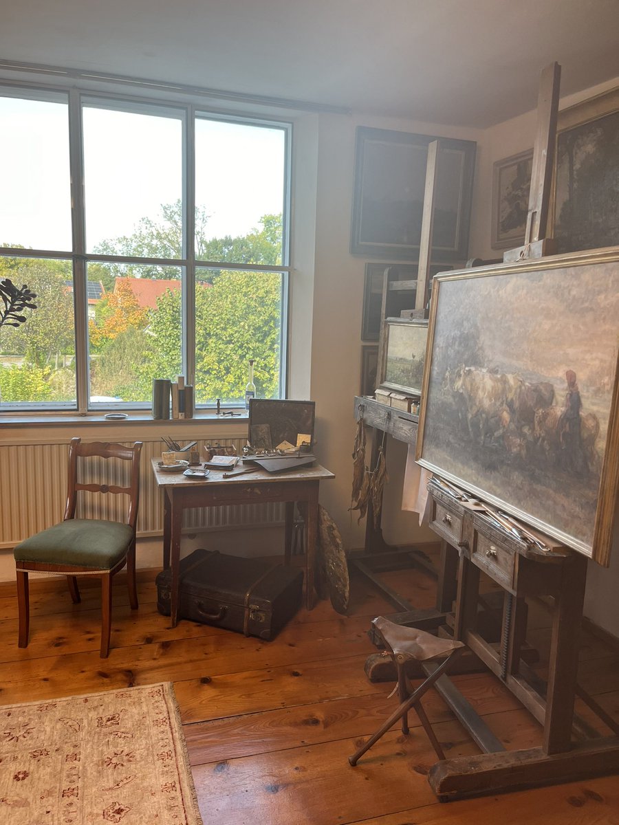 ChristinaMTolan's tweet photo. Incredible afternoon at the Franz-Xaver Stahl Museum learning about the local animal painter. https://t.co/787P8cV8TY