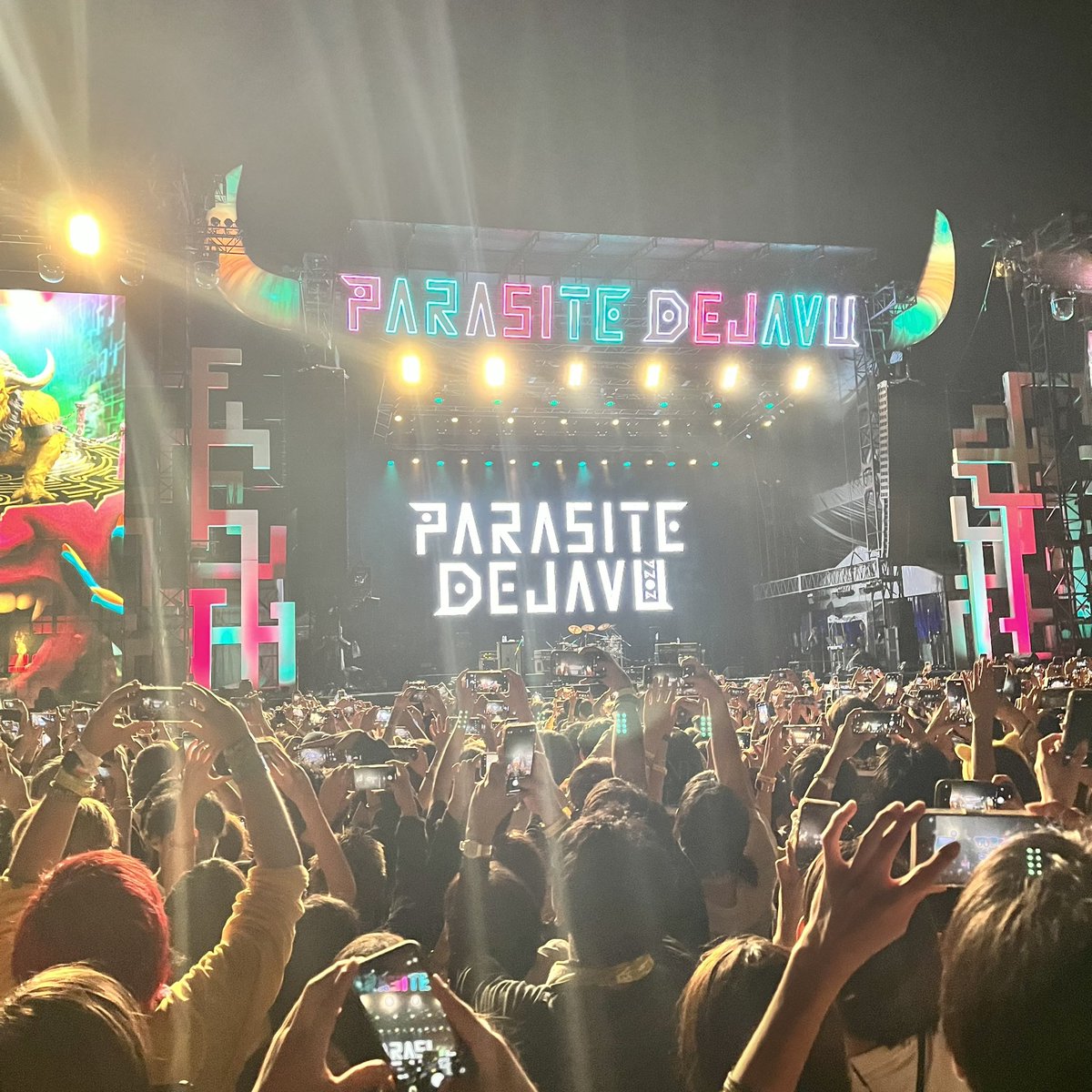 aaaaaradrad's tweet photo. オーラルのパラデジャ、ライブ史上1番暴れられて最高だった！！
前回はマスクして声も出せず、動けずで我慢した分、解放させていただいた！🤟🏻
自分の人生に刺激を心の支えを与えてくれたオーラルという船に、これからも乗っかって突き進んでいきます！！
本当にありがとう！！！
#オーラル_PD https://t.co/l3PceLR0DL