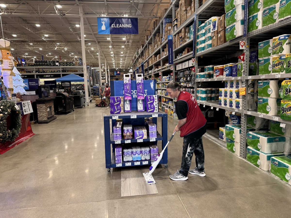 JacobRunion04's tweet photo. Come see Angel at Lowe’s #0746 She will be demoing the Swiffer Power Mop, it’s great on any surface and will get your floors all nice and shiny again. @alicia_sanders1 @Thomasa312 @JBBailey9 @DebDearing @kennygrimsley https://t.co/zMIkUNGT0Q