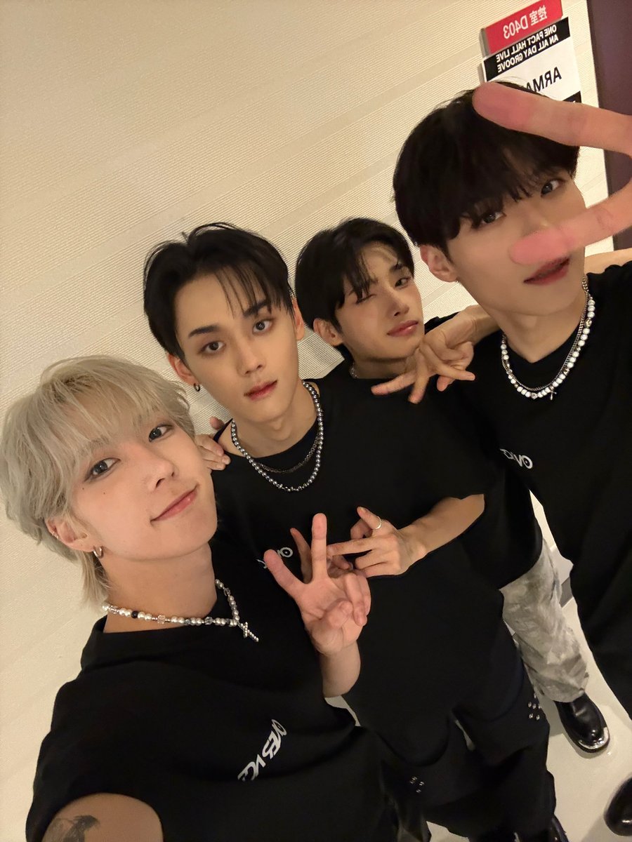 onepact_japan's tweet photo. 【ONE&amp;BEHIND♥️in JAPAN】  

2024 ONE PACT HALL LIVE 【An All-day Groove】 IN JAPAN 1部2部があっという間に終わってしまって、少しさみしいです😭

でもカッコいい姿で、すぐに戻ってくるからそれまで「待ってたキミを」を聞いて待っててね🥰🥰

&amp;♡大好きー！！

#ONEPACT #ワンパクト #원팩트 https://t.co/aEDoZz8js4