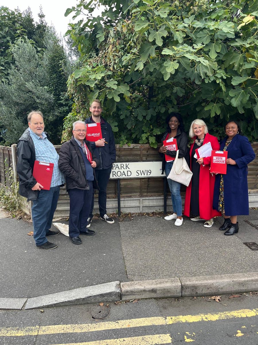 Siobhain McDonagh (@siobhain_mc) on Twitter photo Lovely morning in Colliers Wood reminding residents of our Community Coffee Morning next Saturday October 12th 10.30am to 12.30am with <a href="/MPSMerton/">Merton Police</a>. This was just one of our teams with <a href="/carolinecm96/">Caroline Cooper-Marbiah</a> & <a href="/cllrneaverson/">Cllr Stuart Neaverson</a>. Hope to see you next week… Lovely morning in Colliers Wood reminding residents of our Community Coffee Morning next Saturday October 12th 10.30am to 12.30am with <a href="/MPSMerton/">Merton Police</a>. This was just one of our teams with <a href="/carolinecm96/">Caroline Cooper-Marbiah</a> & <a href="/cllrneaverson/">Cllr Stuart Neaverson</a>. Hope to see you next week…