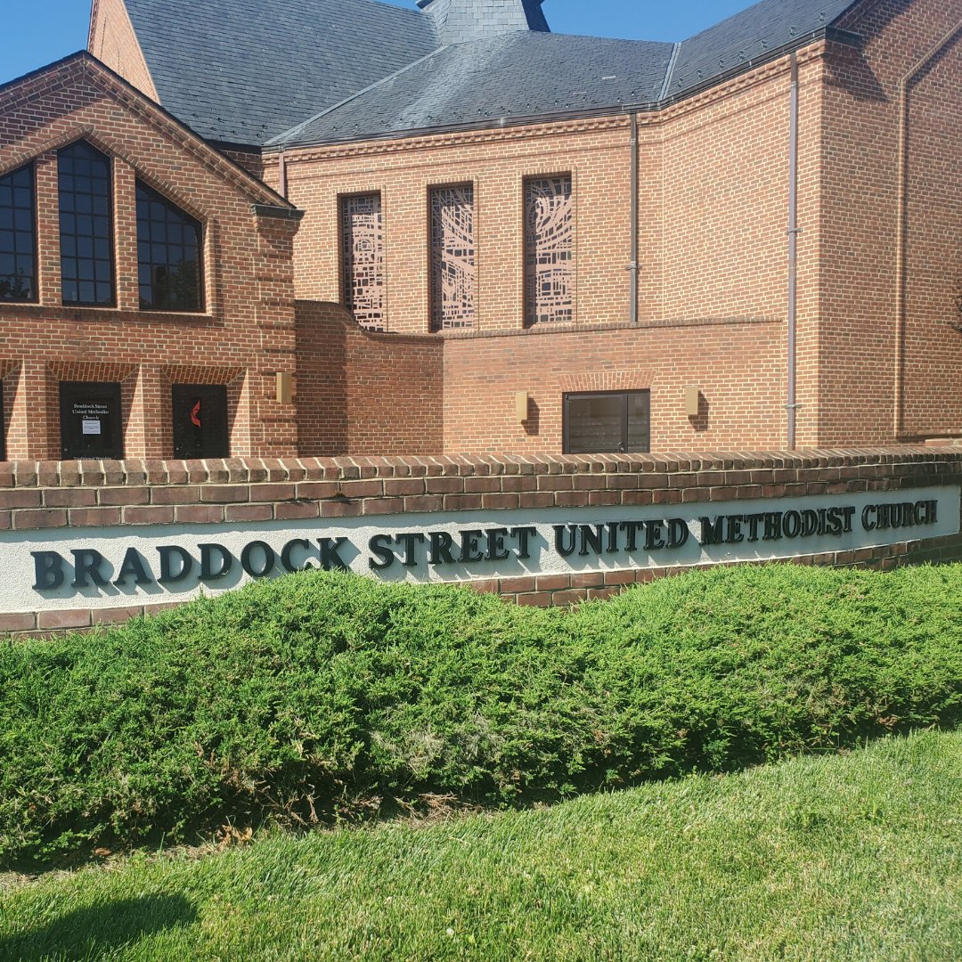 Facebook live!
10:00 AM facebook.com/braddockstreet…
11:15 AM (following 10 AM)
Bulletins:
8:45 and 11:15 AM drive.google.com/file/d/14Ir2W_…
10:00 AM drive.google.com/file/d/14mN58G…
New here? docs.google.com/forms/d/1cleMm…
Today is Communion!  You'll need a piece of bread/cracker and a drink.
