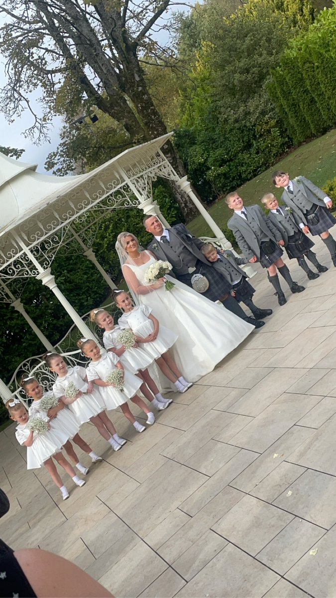 G and L being the cutest little flower girls together 🌺 <a href="/bant_nursery/">Bantaskin ELC Class</a>