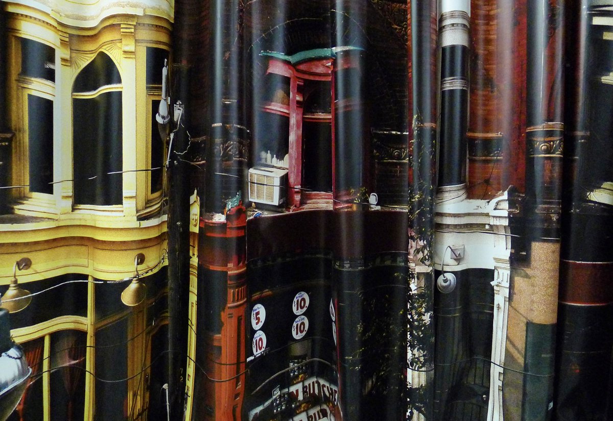 lambiejim's tweet image. The Backdrop Series.
This is a photo of the photo backdrop of the block where Vanya lived in S1 of The Umbrella Academy. IRL, it’s a row of late Victorian heritage buildings at Queen and Sherbourne in #Toronto.
#umbrellaacademy
#setdecorator 
#artdepartment