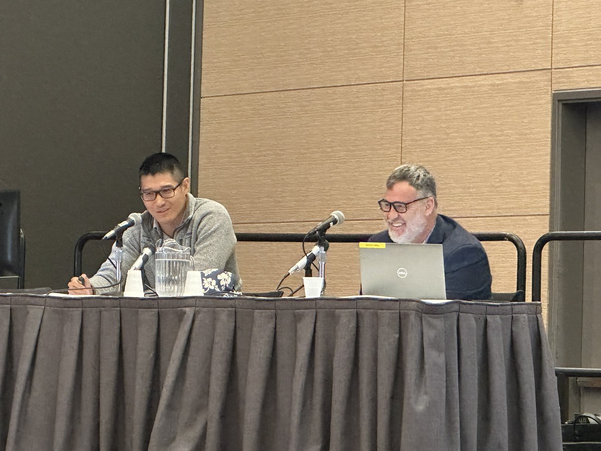 “Let me go back and add some gray hair to this”….TR talks classic approaches to ACLS at the live recording of the Ed and Todd Podcast <a href="/accpchest/">CHEST</a> #CHEST2024 <a href="/toddrice_ICU/">Todd Rice</a> <a href="/CHESTCritCare/">CHEST Critical Care Network</a>
