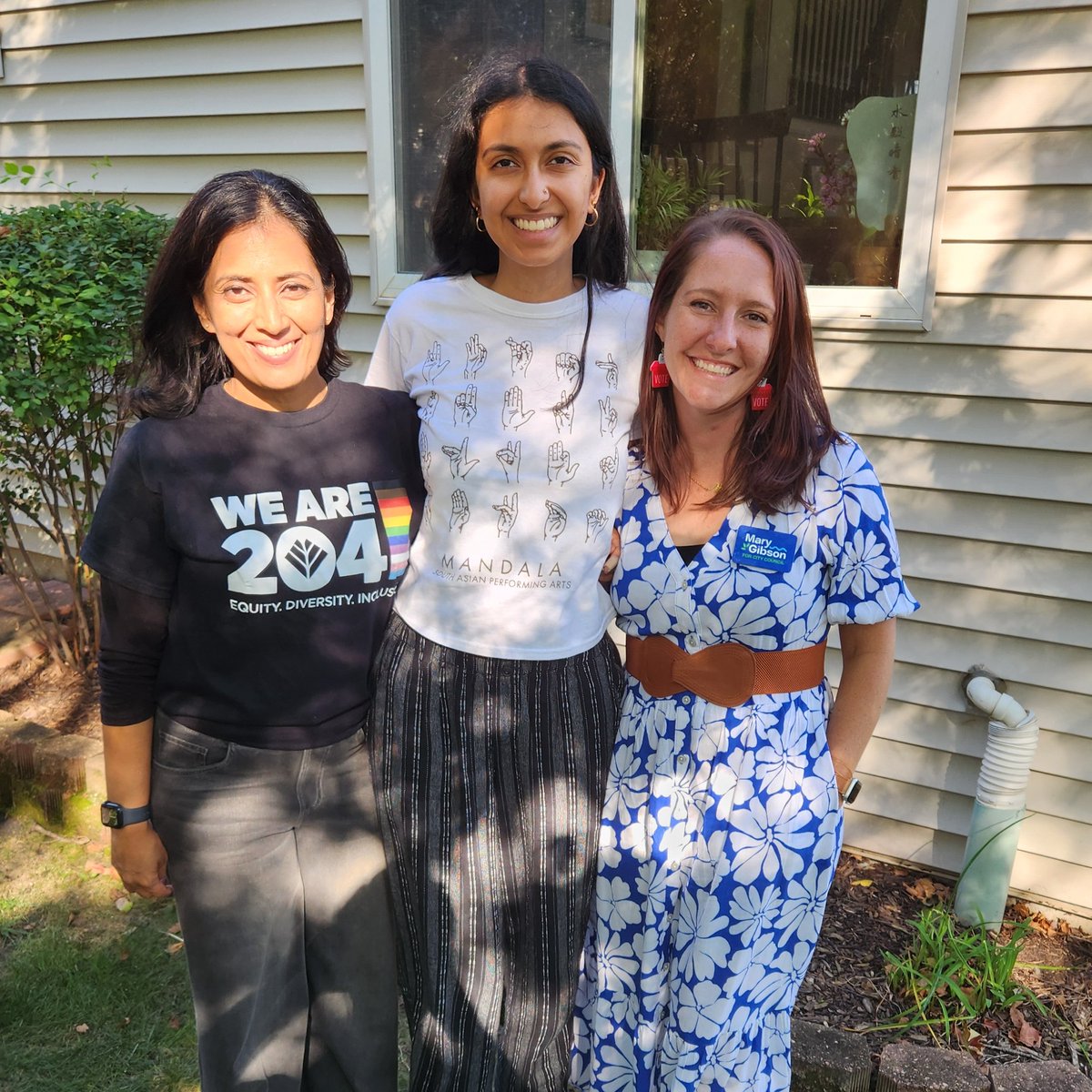 WDDAAPI's tweet image. Thank you to Supna Jain for hosting a great petition drive! Local elections shape our communities—let’s elect Saba Haider, Supna Jain, and Aishwarya Balakrishna to ensure clean air, quality education, and beautiful parks! #Vote2024 #Vote2025 #VoteLocal