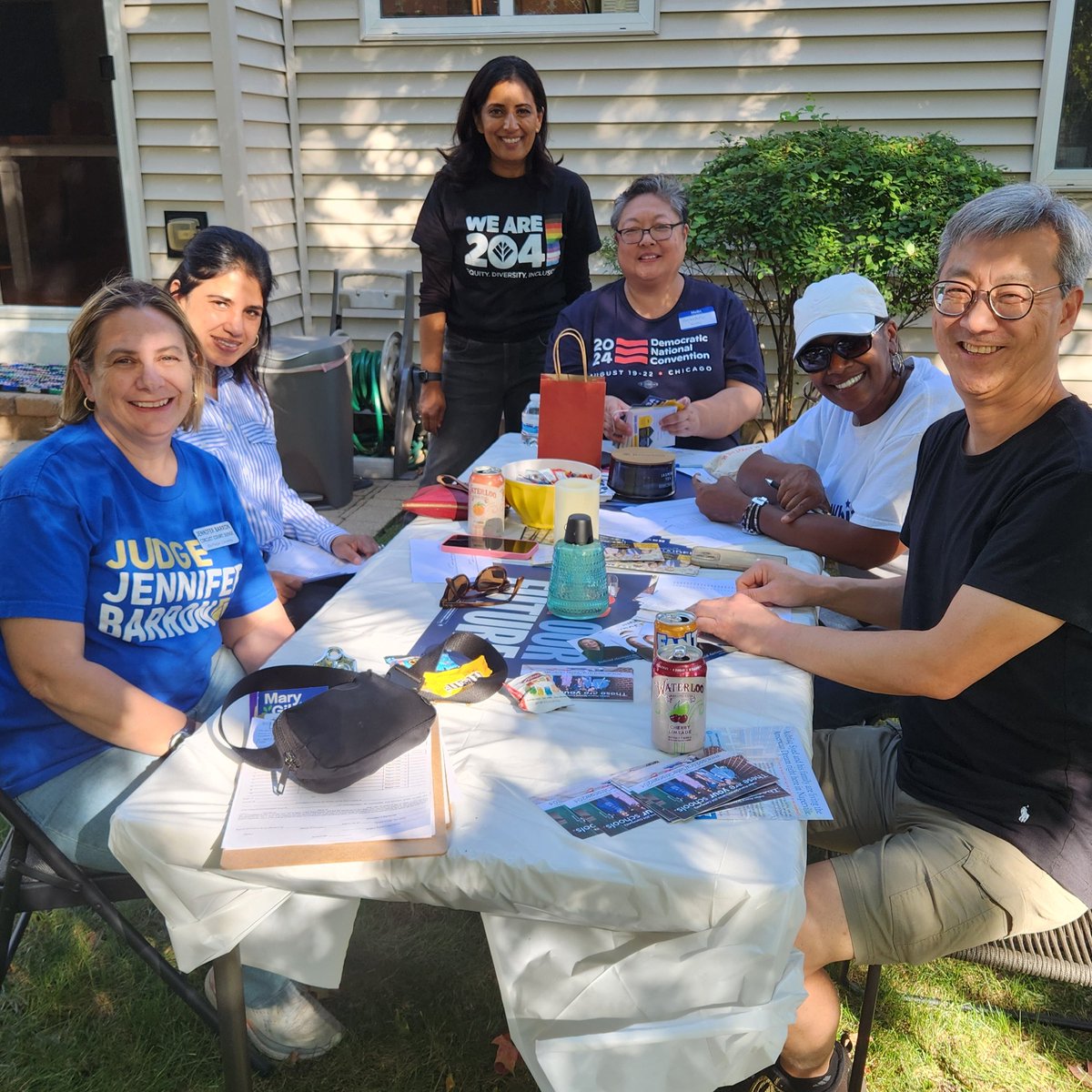WDDAAPI's tweet image. Thank you to Supna Jain for hosting a great petition drive! Local elections shape our communities—let’s elect Saba Haider, Supna Jain, and Aishwarya Balakrishna to ensure clean air, quality education, and beautiful parks! #Vote2024 #Vote2025 #VoteLocal