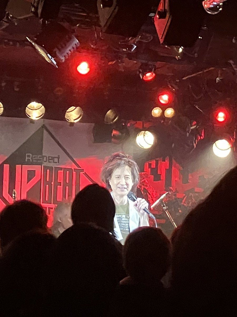 hiromin_yayu65's tweet photo. respect up beat
2年ぶり♪
Vanity
多分初めてライブで聴いた😭💕
アンコール3回もしてくれて嬉しい😆
楽しかった🎶
来年還暦の広石くん
これからも健やかでライブ続けてくださいね😊
チェキのポーズ
腕組みにしてもらいました💖
ありがとうございます🍀
宝物にします🌟
#respectup beat https://t.co/DX5nVxTpAt