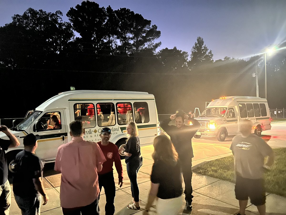 Welcome home to the first group of Task Force 9 after 10 long days of #Helene2024 rescue and recovery efforts! Last night, the crew was welcomed home by staff from both Fire and the City Manager's office. 

Go rest up folks! Welcome home!