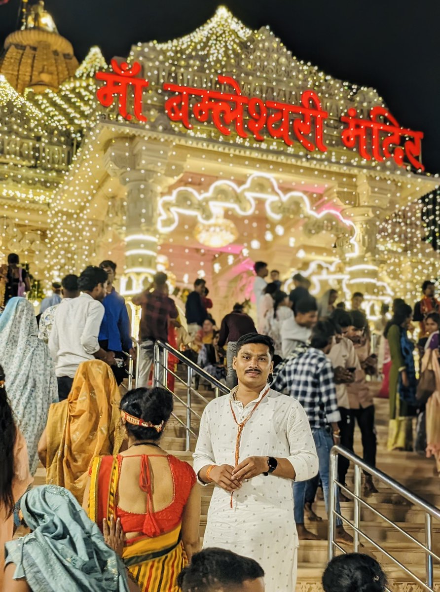 SarwaDhalendra's tweet photo. जय माता दी https://t.co/3zqfMFu90S