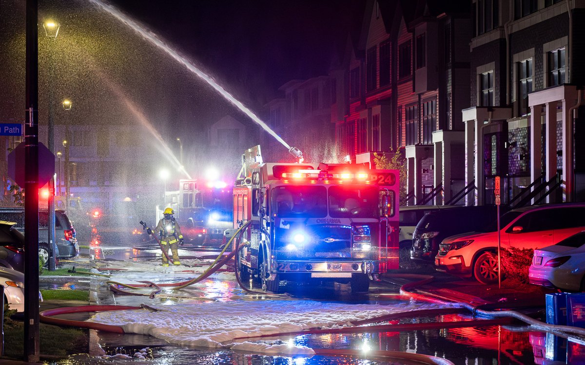 Simon Sheehan (@simonsheehan1) on Twitter photo Oshawa Fire Services arriving to heavy flames at a townhouse just before 5am this morning. Aerial operations, deck guns, and foam in use. <a href="/OshawaFire/">Oshawa Fire Services</a> <a href="/iafflocal465/">Oshawa Fire Fighters</a> Oshawa Fire Services arriving to heavy flames at a townhouse just before 5am this morning. Aerial operations, deck guns, and foam in use. <a href="/OshawaFire/">Oshawa Fire Services</a> <a href="/iafflocal465/">Oshawa Fire Fighters</a>