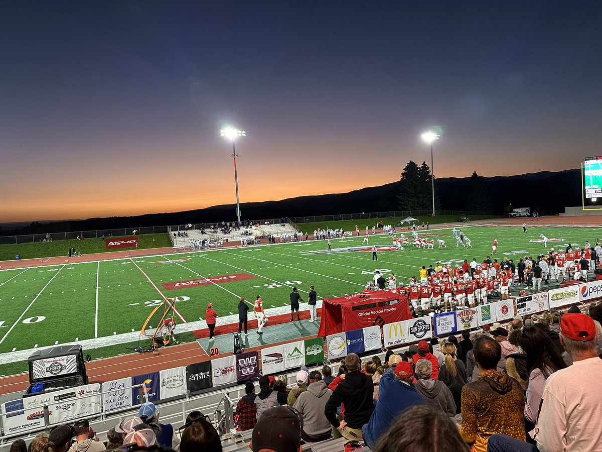 JHHALE_5 (@jalenhale14) on Twitter photo Had a great time up in Gunnison this weekend big thanks to <a href="/JGonzo_24/">John Gonzales</a> and <a href="/CoachJVG/">Jake Van Groll</a> for the invite! Had a great time up in Gunnison this weekend big thanks to <a href="/JGonzo_24/">John Gonzales</a> and <a href="/CoachJVG/">Jake Van Groll</a> for the invite!