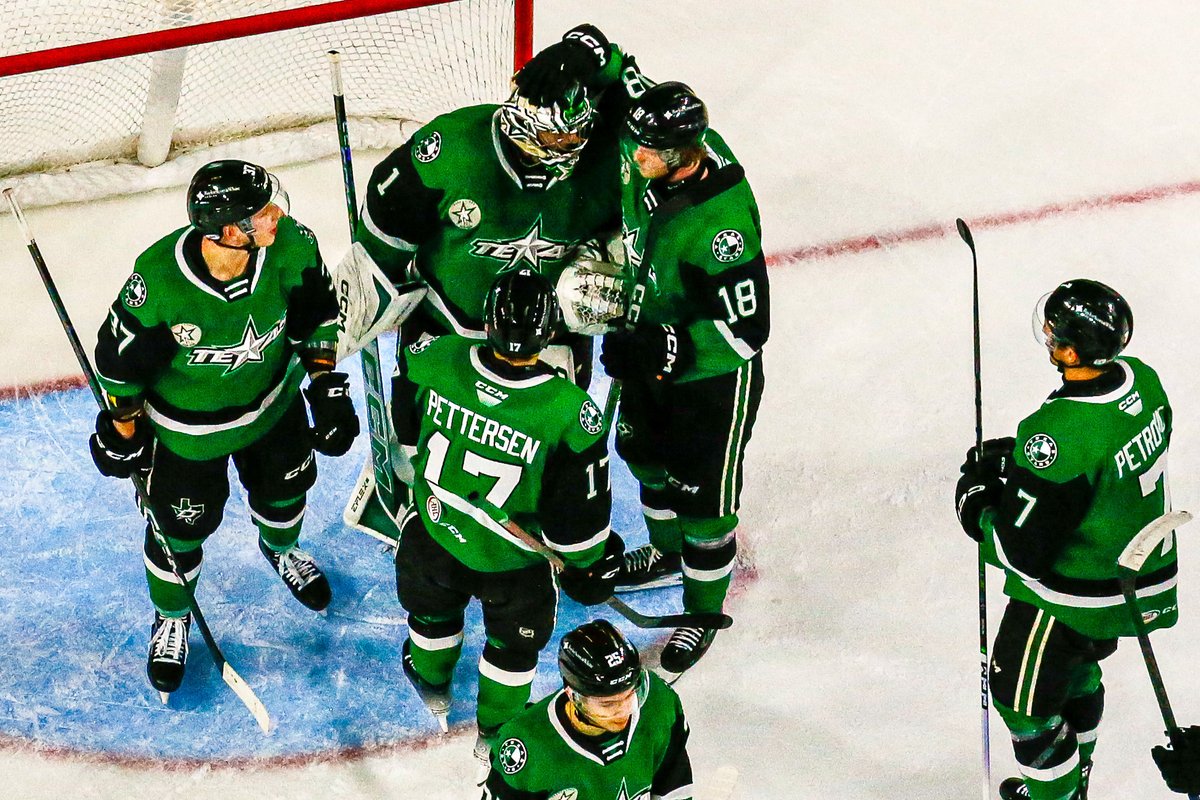 100 Degree Hockey (@100degreehockey) on Twitter photo Welcoming New Writers Robert Valentino (<a href="/Robert_22frisco/">Robert Valentino</a>) and Christian Chambers (<a href="/chrischam2b/">Christian Chambers</a>) to 100 Degree Hockey!
100degreehockey.com/2024/10/new-wr… Welcoming New Writers Robert Valentino (<a href="/Robert_22frisco/">Robert Valentino</a>) and Christian Chambers (<a href="/chrischam2b/">Christian Chambers</a>) to 100 Degree Hockey!
100degreehockey.com/2024/10/new-wr…