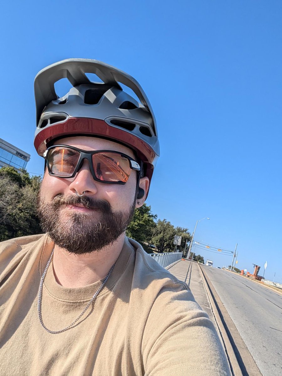 Last day of #WeekWithoutDrivingATX. 

Some <a href="/capmetroatx/">CapMetro</a> staff headed down to <a href="/aclfestival/">ACL Festival</a> via Bus and Bikeshare! I'd sure hate to be stuck in a car near Zilker Park this weekend (and next!).

Thanks to all who participated in this year's #WeekWithoutDriving initiative!