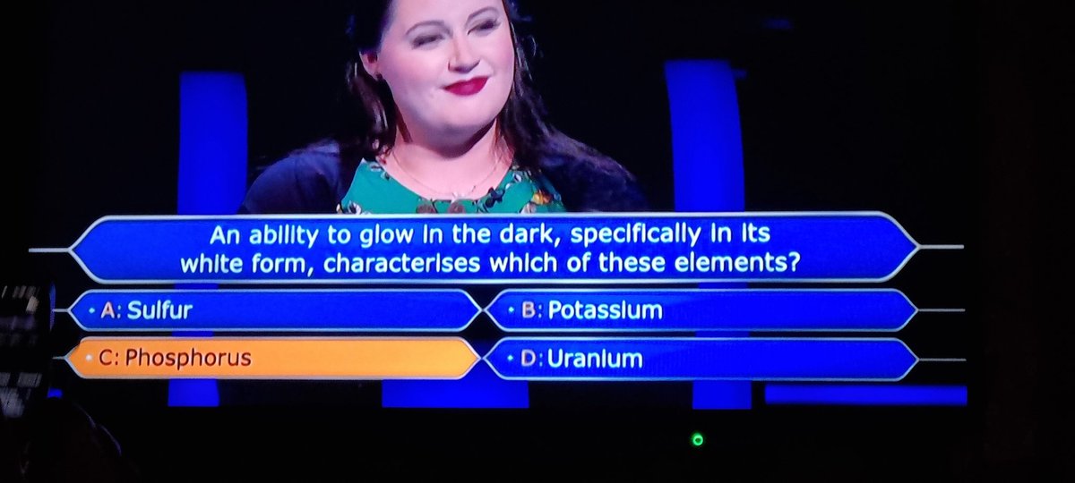 LaneCold's tweet photo. When and how did the Americanisation of our language become normal? 
.......fkin sulfur......
Jesus H Christ! 
#Dumbingdown https://t.co/nrTgQSV3B0
