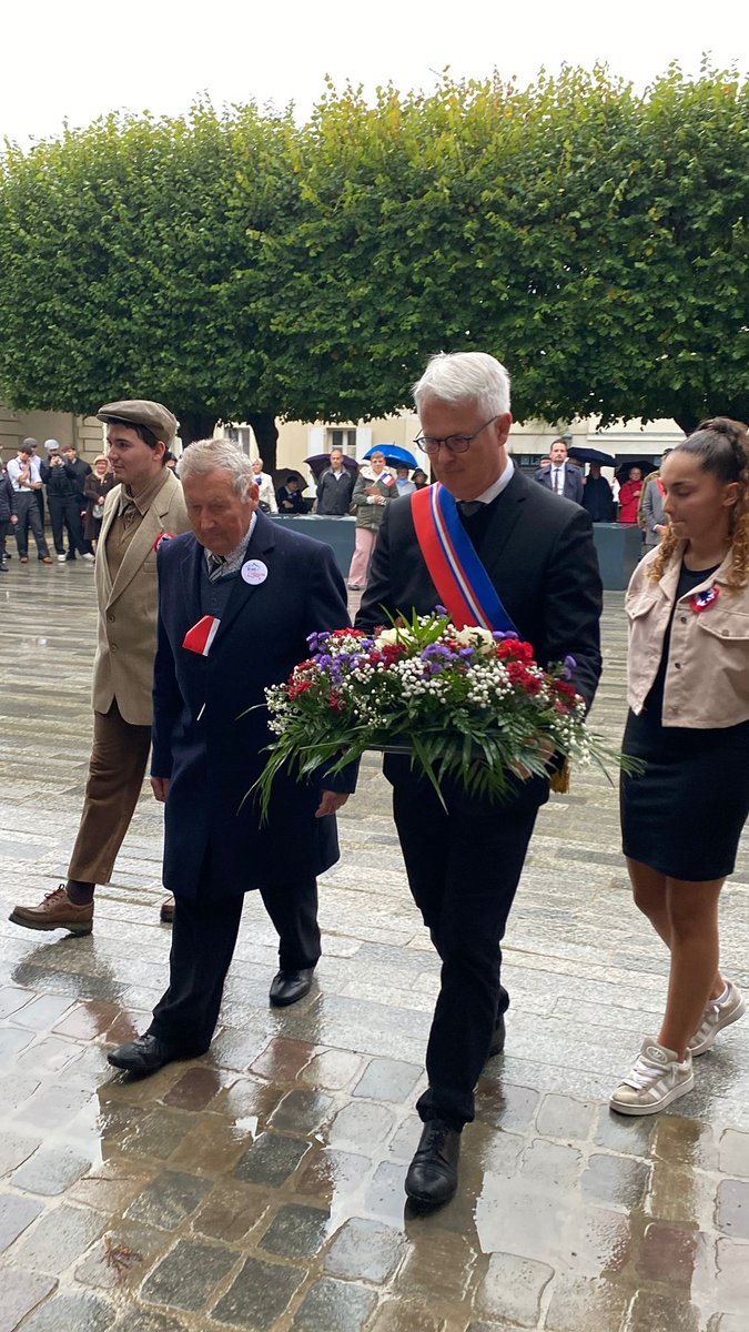 TOUZETalexandre's tweet photo. Après-midi mémoriel à #arpajon avec notamment l'inauguration de deux plaques (rue du 22 août 1944 et boulevard Abel Cornaton).
#80ansdelaliberation #COMRA
#CantonArpajon #cantonarpajonlardy https://t.co/RZesWMYaM7
