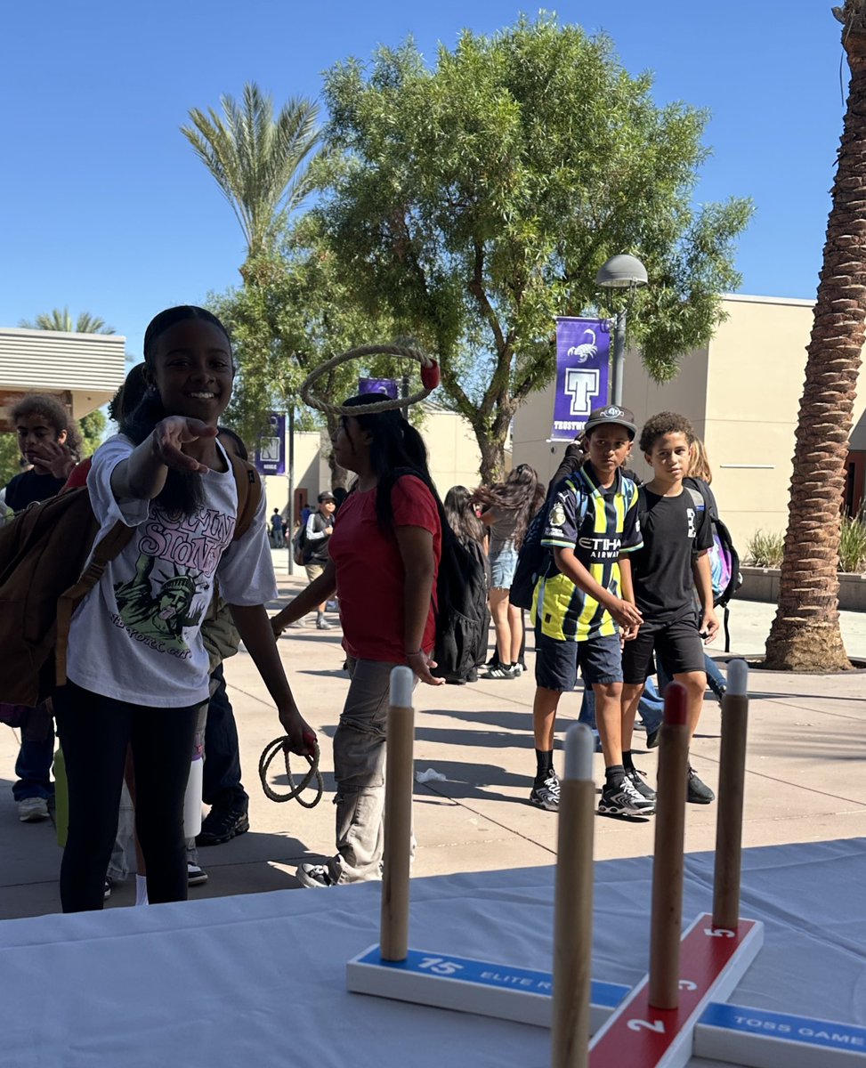 DanielTodd_'s tweet photo. Lunch time fun with students @ChaseScorpions! Thanks to everyone who helps to make this happen. 🙏 🎉 https://t.co/DuEfRYWQYo