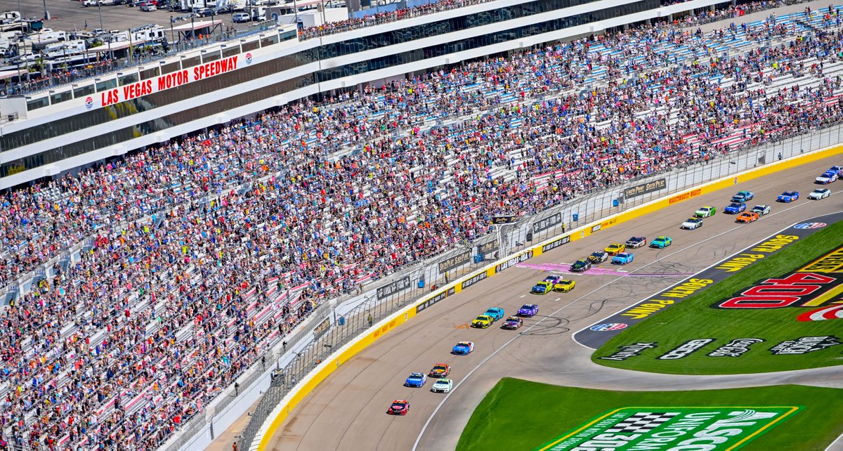 MaverickHeli's tweet photo. Just two weeks to go until the @NASCAR South Point 400 playoff race at the Las Vegas Motor Speedway! 🏁 #SouthPoint400 https://t.co/26wAUCPeix