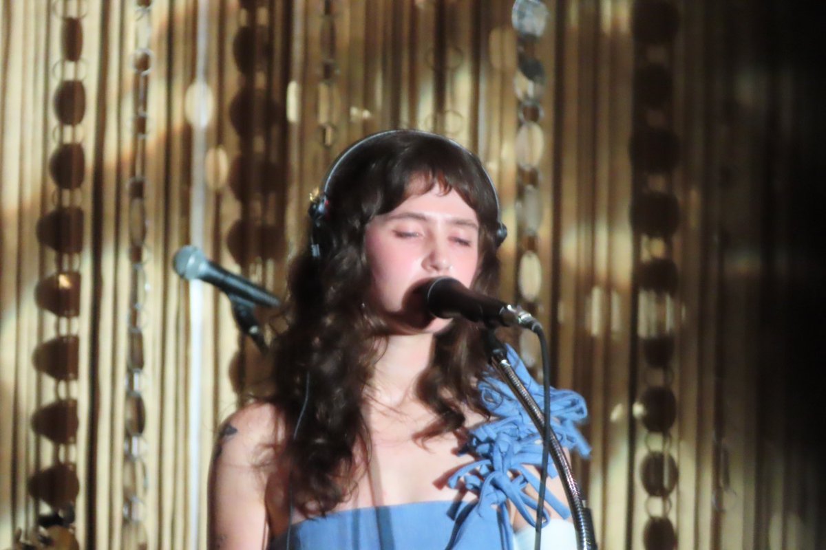 Yasmemes's tweet photo. Clairo at The Rady Shell in San Diego! https://t.co/IkLxBjxPTq