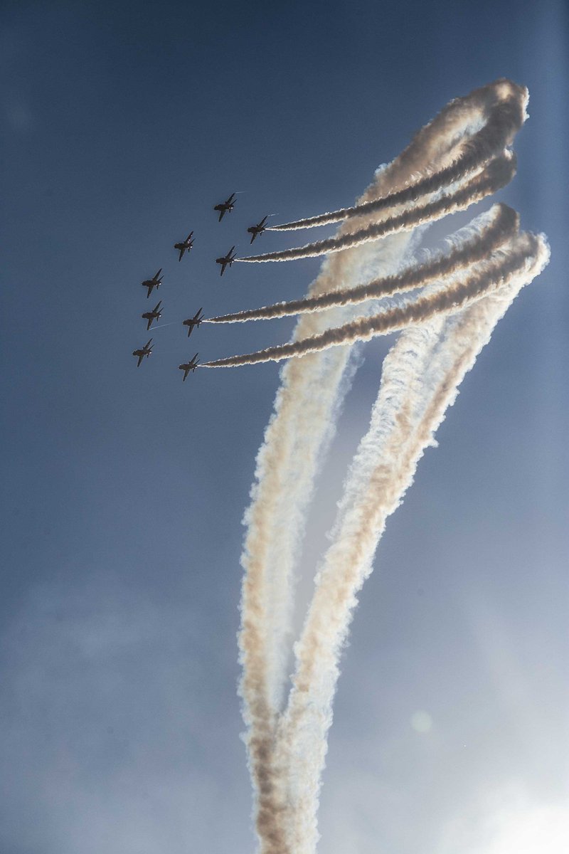 GosiaTrynka's tweet image. Stunning display @rafredarrows @IWMDuxford yesterday to close the season.