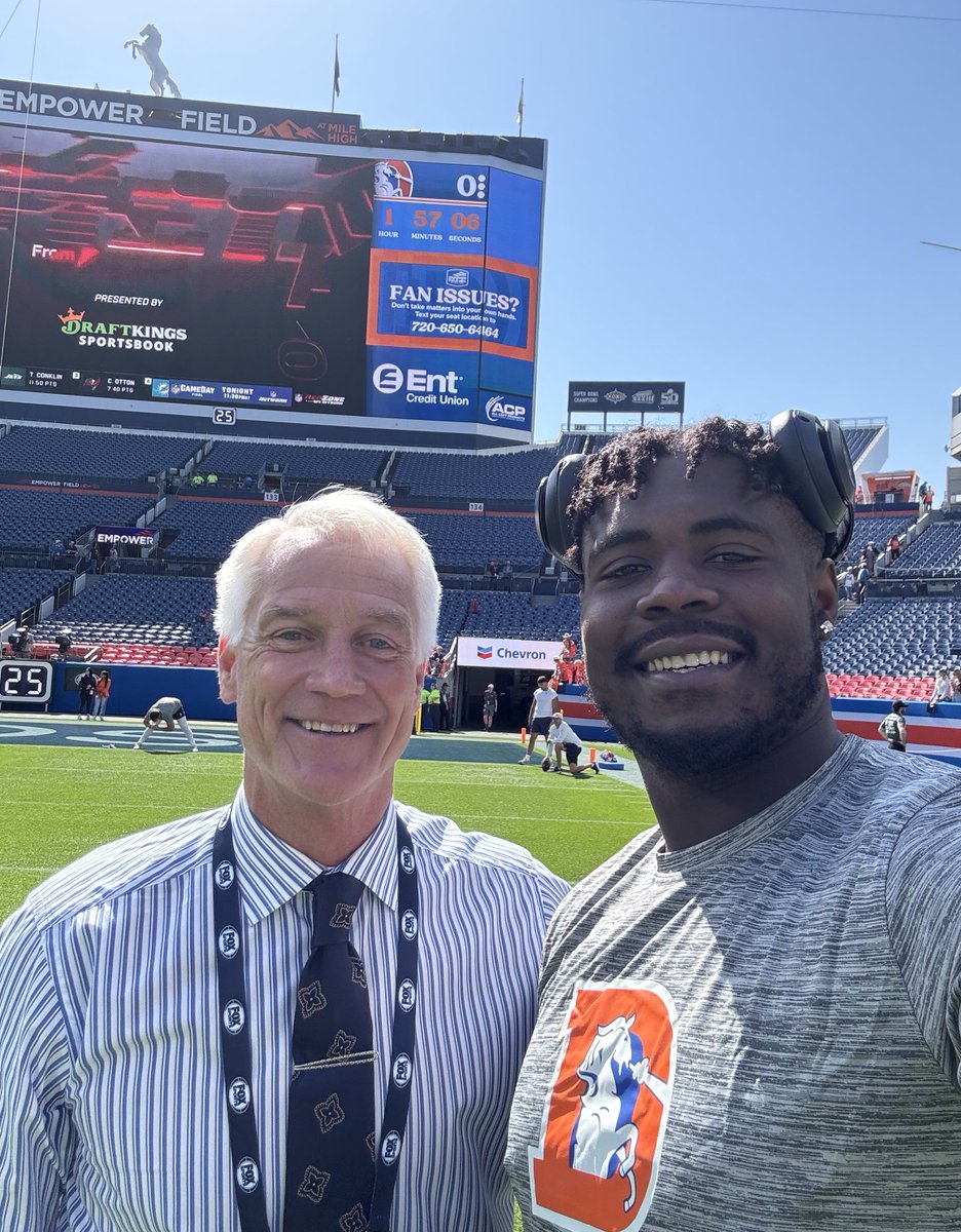 the UFL is well-represented today in denver 🤩