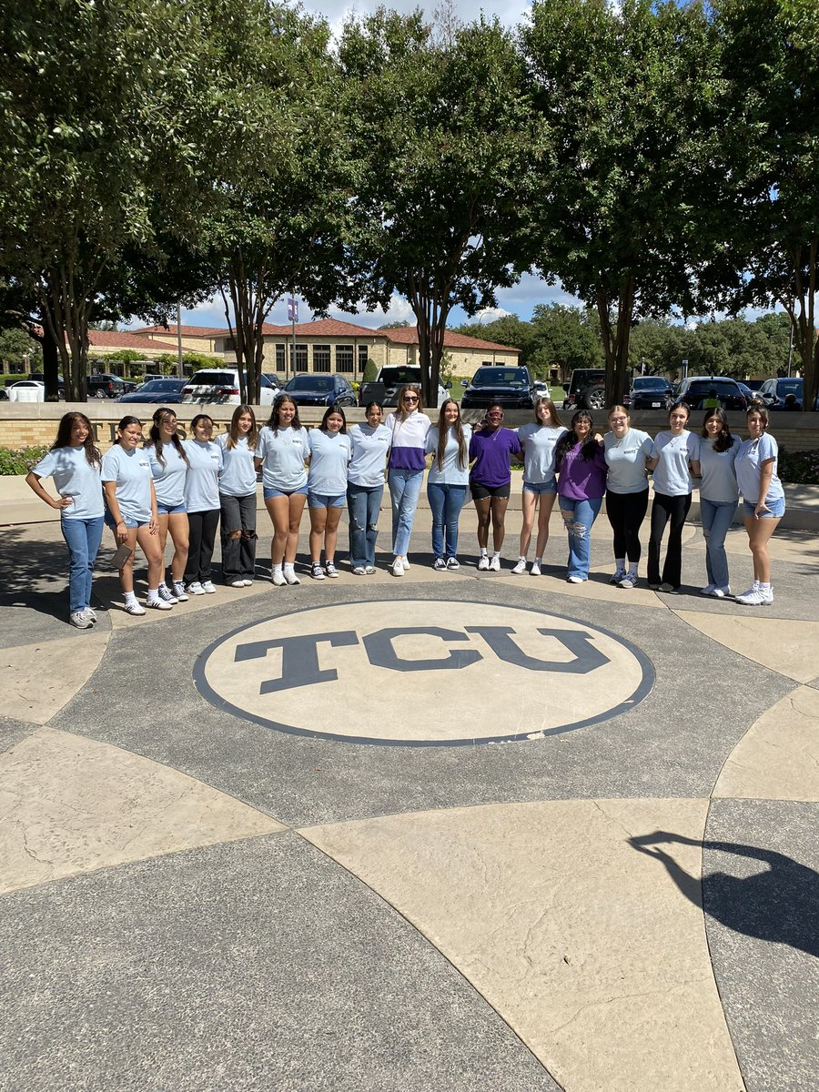 nimitzvb's tweet image. TCU vs Baylor volleyball today! Let’s go Frogs🐸💜 #GRIT @IISDAthletics @NimitzVikings