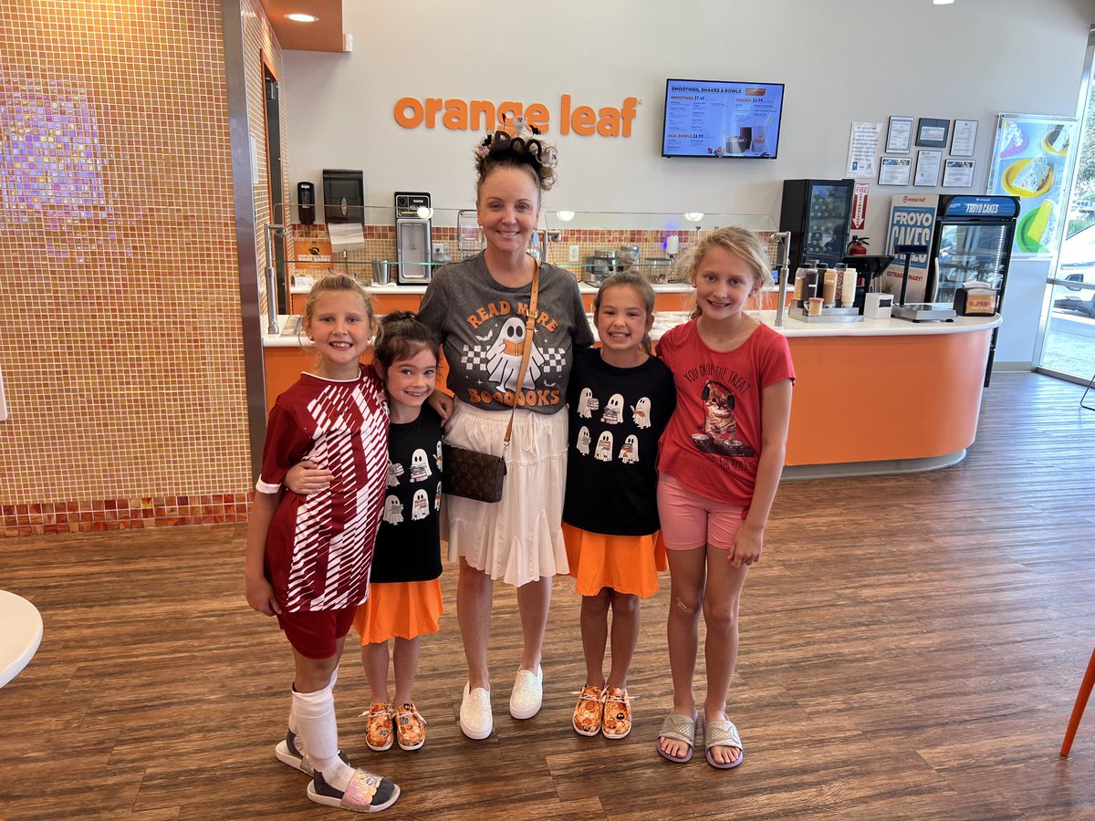 Surprised Charlie and Elliot at the library. I missed Charlie's birthday party. We then went to have frozen yogurt and ran into more students. Of course I had to read to them. S