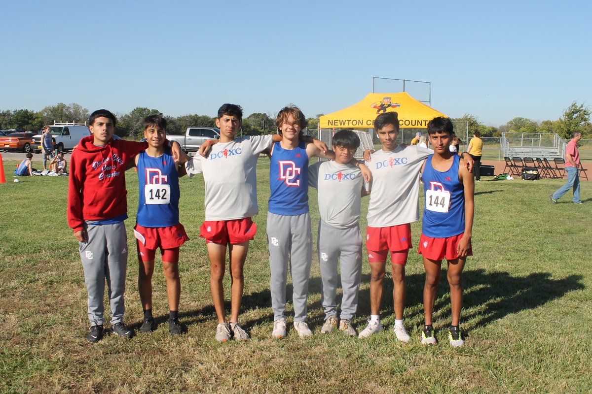 Varsity takes 2nd at Newton
Eddie Carmona 7th
Gerardo Gamez 9th
Eddie Salinas 14th
Jair Cruz 17th
Rylan Johnson 20th
Alexis Vega 25th
Francisco Lopez 33rd