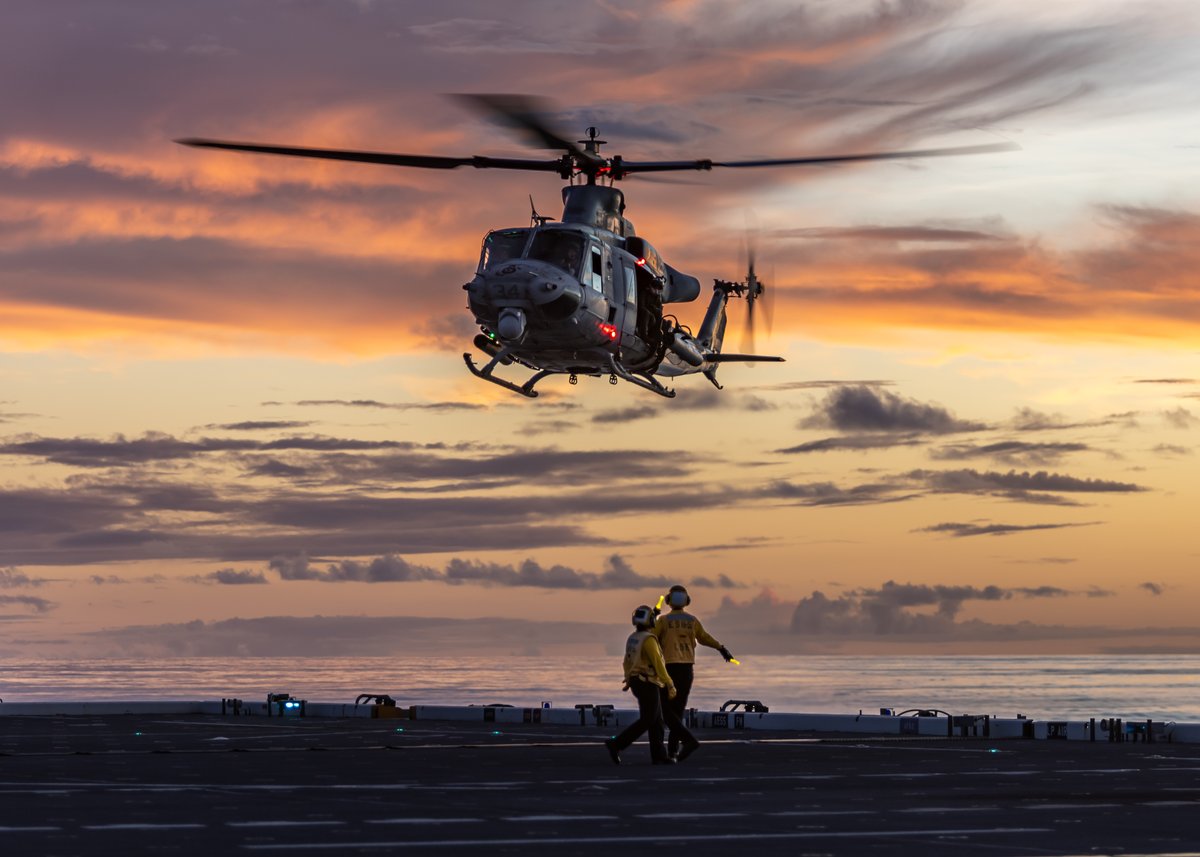 A #MarineCorps UH-1Y Venom attached to the <a href="/15thMEUOfficial/">15th MEU</a> prepares to land aboard the USS Miguel Keith in the Philippine Sea, Sept. 28. 

Elements of the 15th MEU are embarked aboard Miguel Keith conducting routine operations in the U.S. 7th Fleet area of operations. 

#USMC
