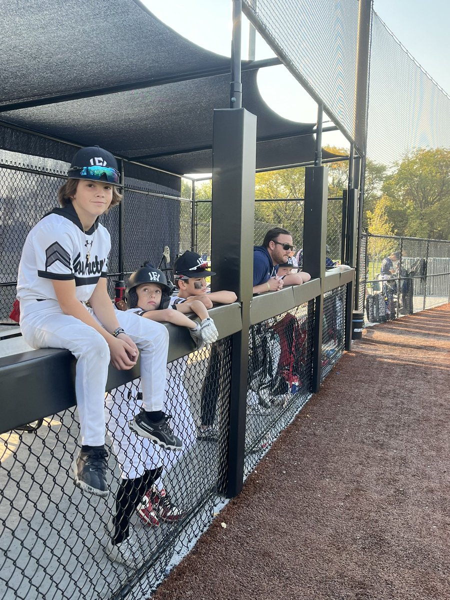 WowMidwest2031's tweet photo. #wowboys win in WALK OFF fashion this morning, 12-11. 

Fitzpatrick GW H, RBI
Mohlman 2H, RBI
Galloway 2H, 2R
Nauenburg 3H, 2R, SB
Dehoney H, 2R, 2RBI, SB
Heitmann 2H,2R,2RBI, SB
Lanik H, 2R, RBI, SB
Kasinger 5.1 IP,3ER,5K,BB

@ubanebraska @WowFactorNation https://t.co/KfJ7IxYMb9
