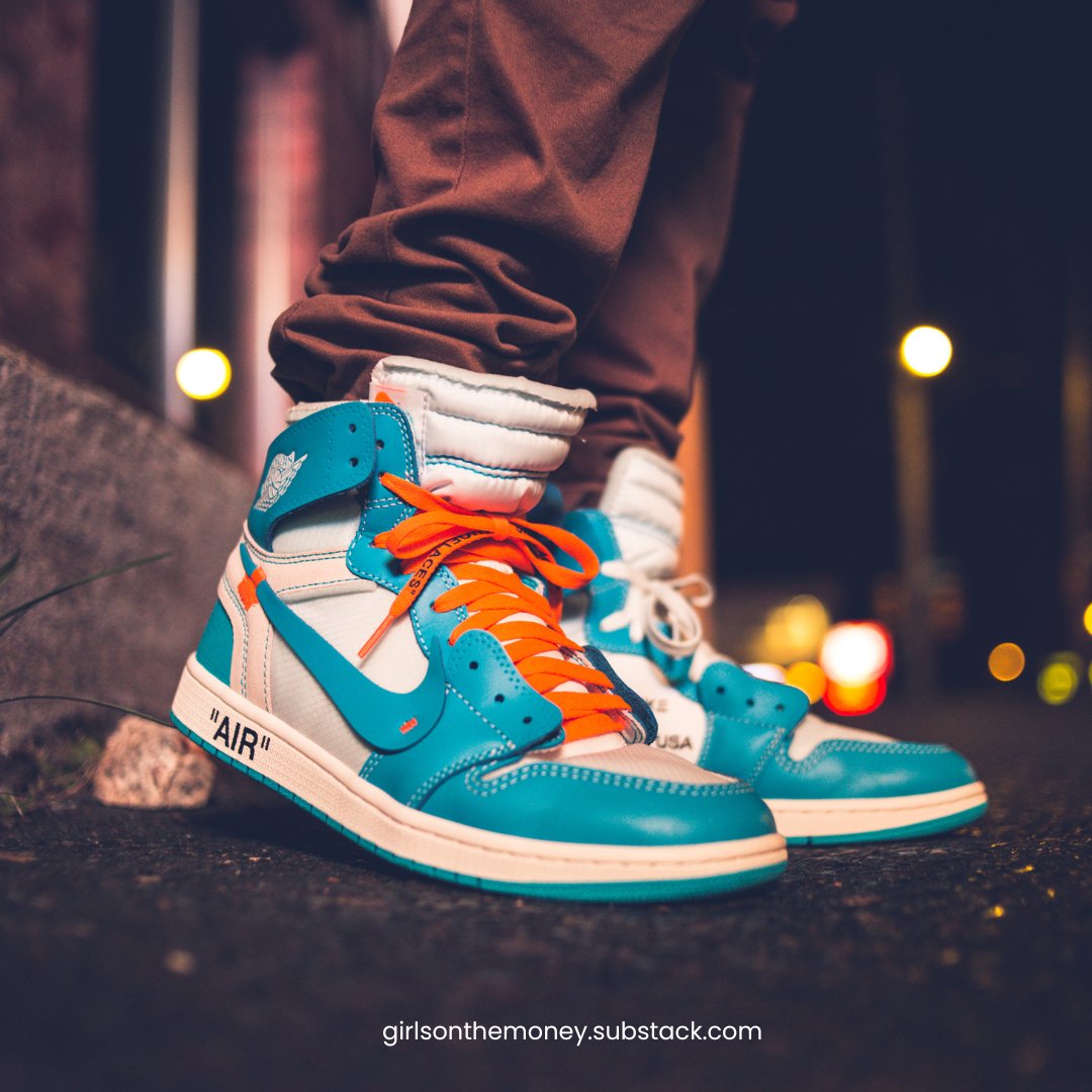 Happy weekend, dear community! We have a new report inside the member portal. A full analysis of what's been going on with Nike Stock and my assessment on whether to buy, sell, or hold!
open.substack.com/pub/girlsonthe…