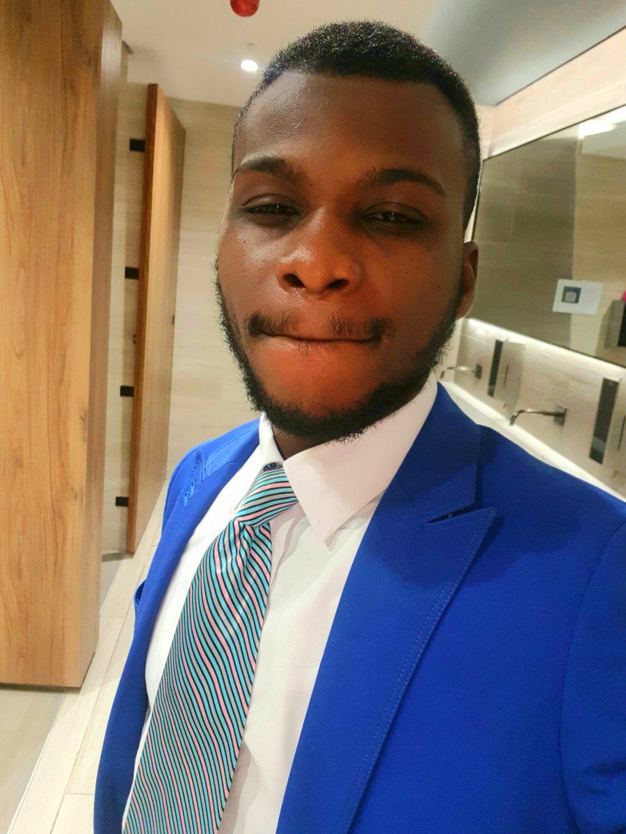 ogapopote's tweet photo. Happy Sunday 😊 https://t.co/uhAC4VG90b