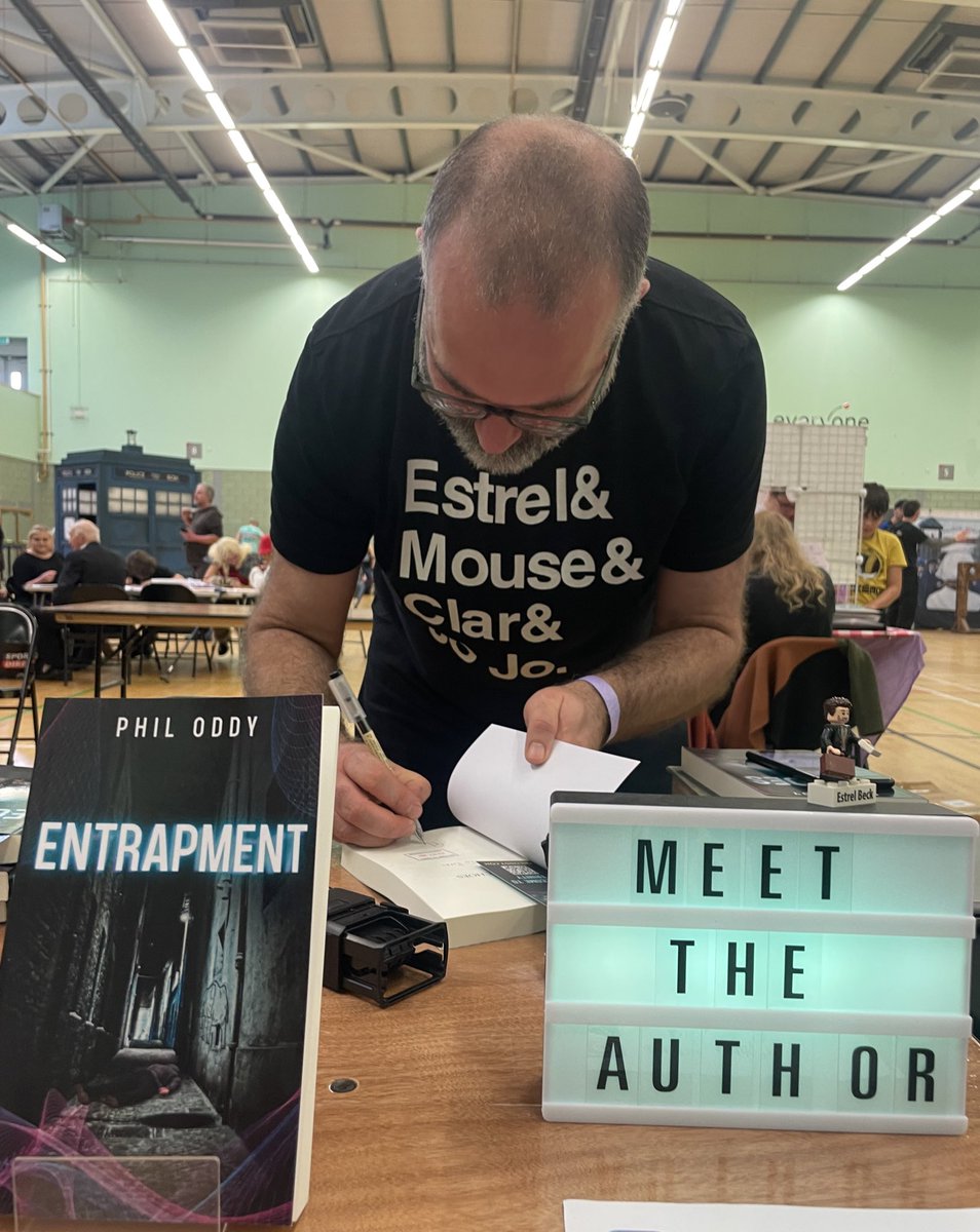 Great to meet author <a href="/philoddy/">Phil Oddy</a> today and buy a signed book! 📕 
Can’t wait to read it! #writingCommunity #AuthorsOfTwitter