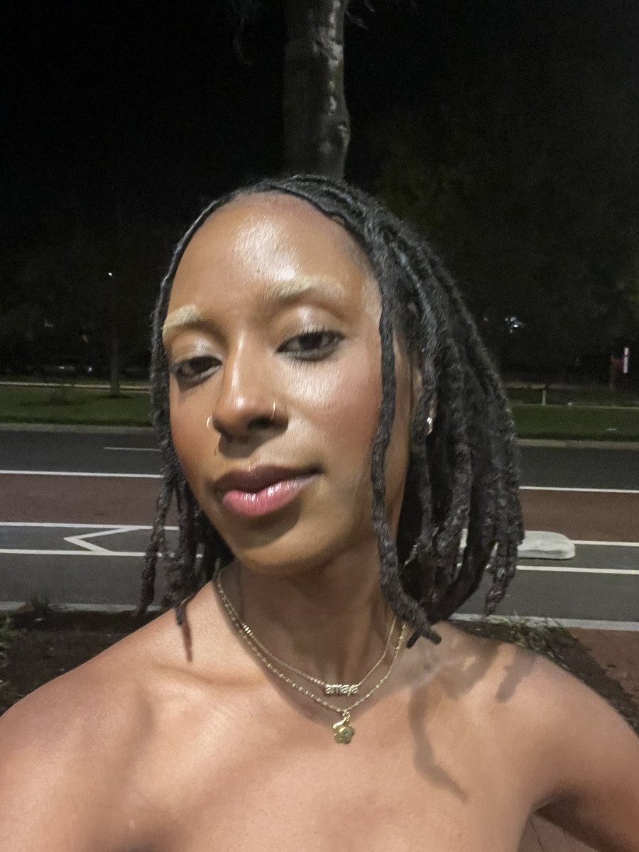 internet baby 🐛 tweet media