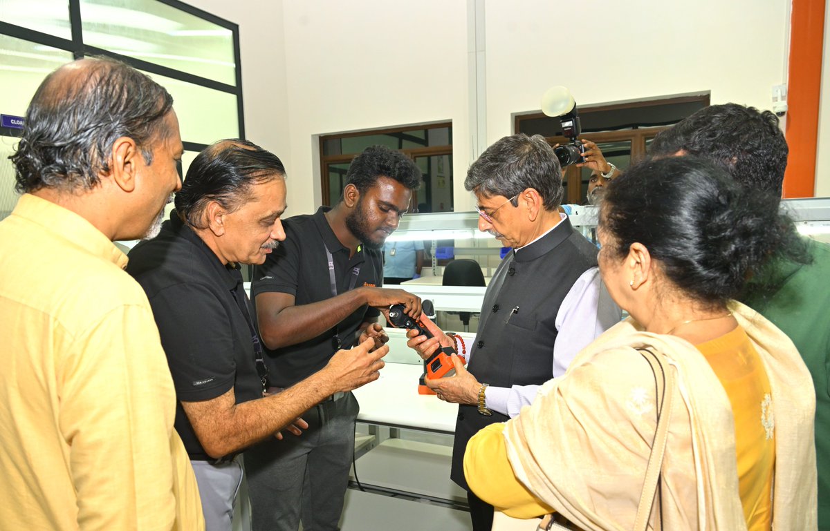 lokbhavan_tn's tweet photo. Governor Ravi visited the Karuvi power tools facility in Tenkasi district where locally trained skilled technicians are giving shape to #MakeInIndia and #AatmanirbharBharat. https://t.co/WtBDiI5QXF