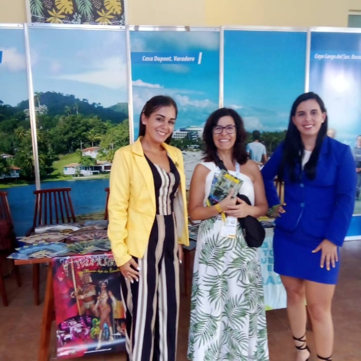 _varadero's tweet photo. 🌴¡Varadero presente en la Convención DIT Gestión en Holguín! 🌴
Nos complace anunciar que Varadero está representado en la Macro Convención DIT Gestión en Holguín. 🌊✨
Sigue nuestras actualizaciones para estar al tanto de todas las novedades. 📲✨
#DITGestion #Cubatravel https://t.co/2PkYPBy6z9