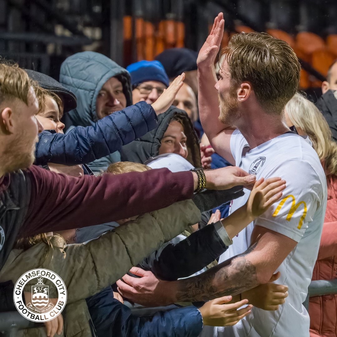 OfficialClarets's tweet photo. Tickets are on sale for our FA Cup tie away to @BarnetFC! 🎟️ 

Follow the link below and select 'away' to purchase your tickets for the away end! 👇

#ClaretsTogether
