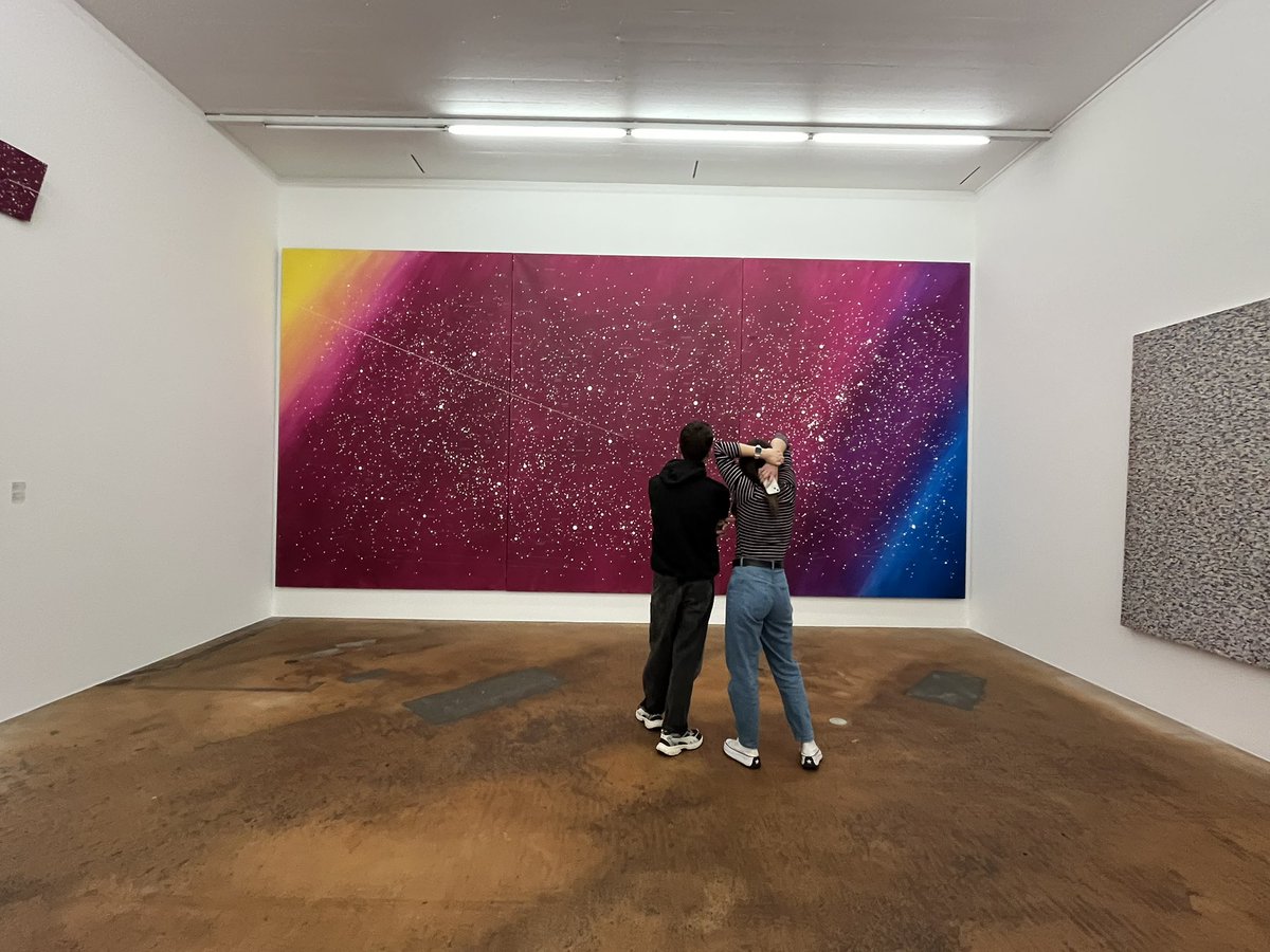 PinkTaxiRunner's tweet photo. #streetphotography #museum #mamco https://t.co/mJn3BMqL6S
