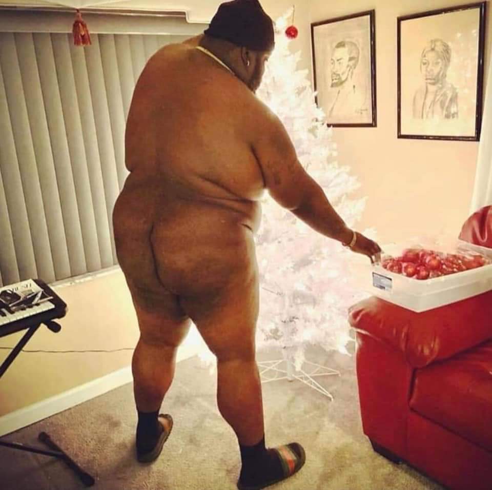 ein weiteres weihnachten das manuellsen alleine feiert