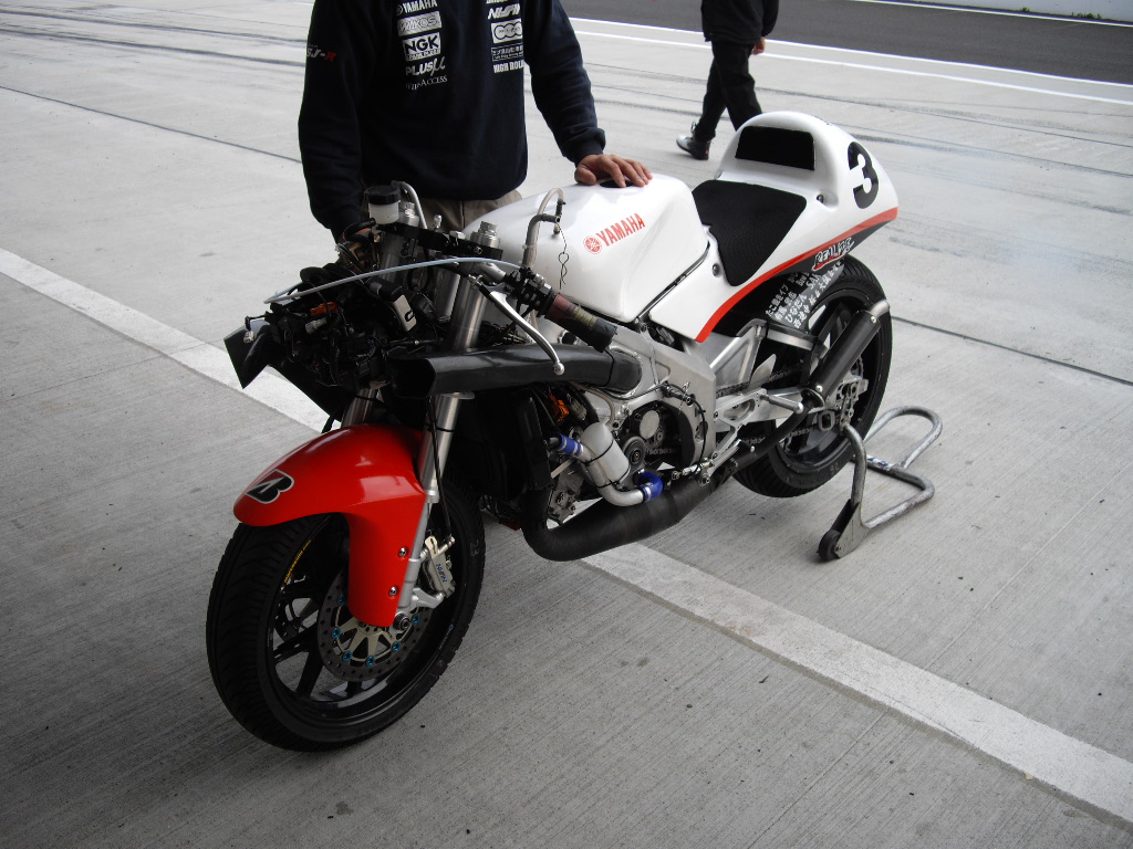 ヤマハTZM50用 シングルシート FRP マニア必見.AZUMA.アトムシングル