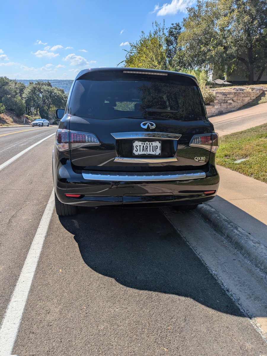Parked in my neighborhood, so I must be in the right pace. https://t.co/91KwcyOdyI