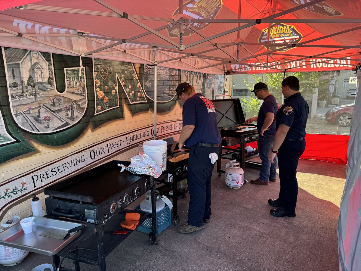 We’re open to 11:30am down at the Fire Departments pancake breakfast. Located at our downtown station at 175 Main St. 
Prices are $15 for ages 13+, $10 for ages 6-12, and kids 5 and under are free! 

Come on down and visit with your local firefighters.