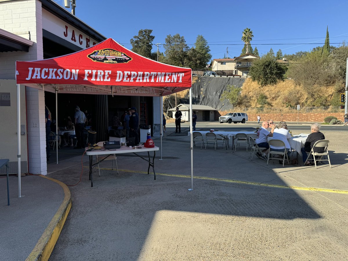 jacksonfiredept's tweet photo. We’re open to 11:30am down at the Fire Departments pancake breakfast. Located at our downtown station at 175 Main St. 
Prices are $15 for ages 13+, $10 for ages 6-12, and kids 5 and under are free! 

Come on down and visit with your local firefighters. https://t.co/YWjiMNS4Er