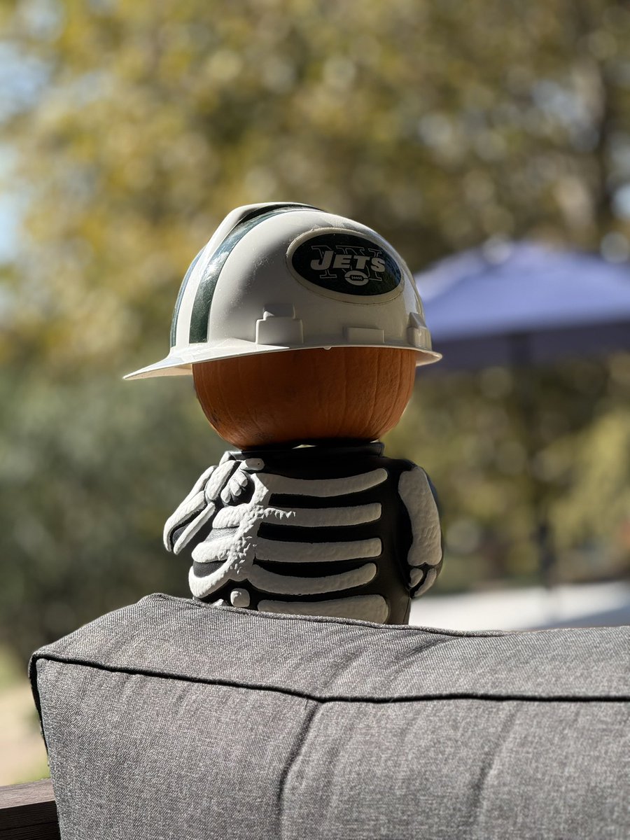 SKO JETS! We need this win in London!@nyjets <a href="/AaronRodgers12/">Aaron Rodgers</a> <a href="/iamSauceGardner/">SAUCE GARDNER</a> <a href="/QuinnenWilliams/">Quinnen Williams</a> <a href="/quincywilliams_/">Quincy Williams</a> <a href="/GarrettWilson_V/">Garrett Wilson</a> <a href="/T_Conk1/">Tyler Conklin</a> <a href="/JamienSherwood/">Wood 🪵</a>
